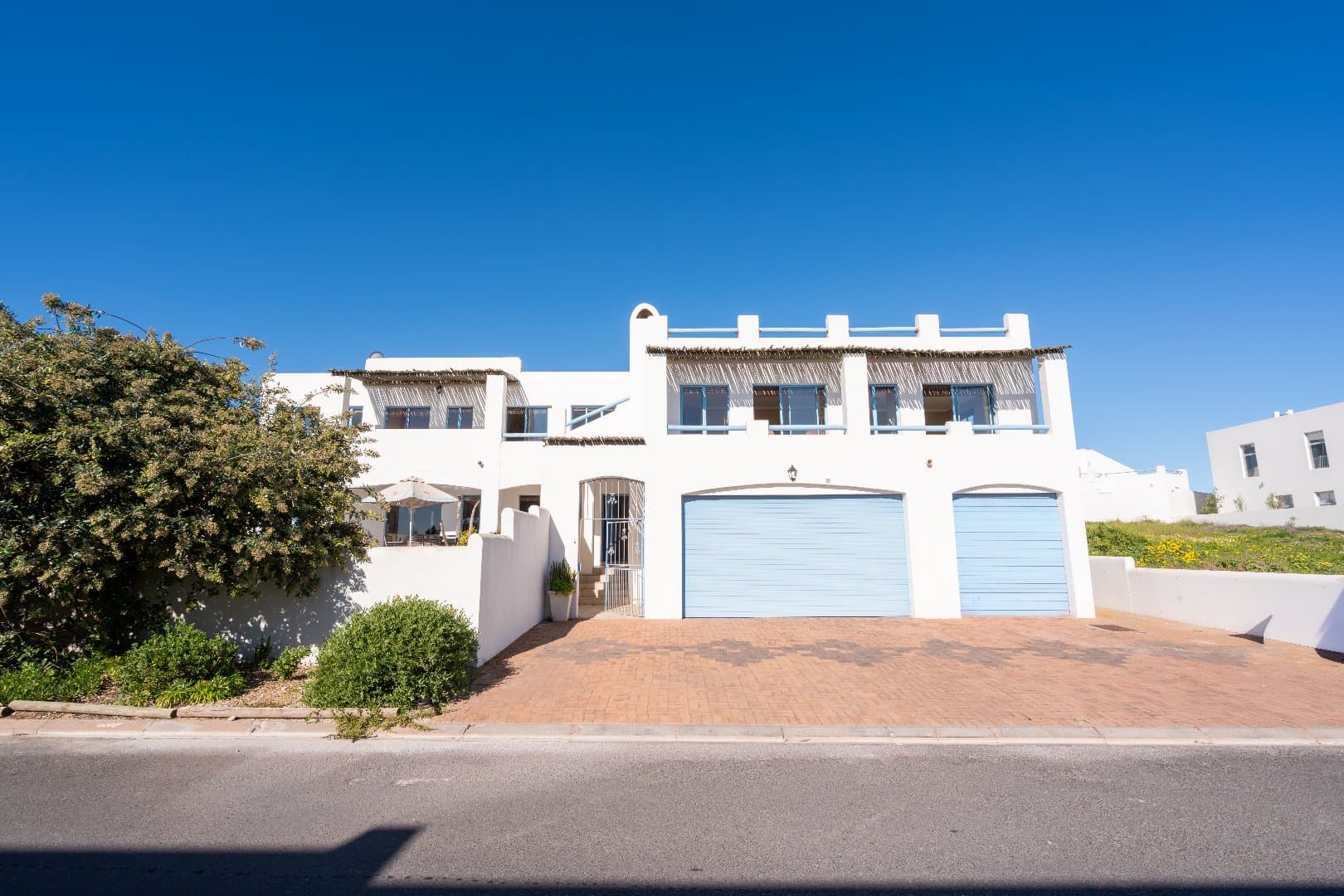 4 Bedroom Home in Paradise Beach Estate