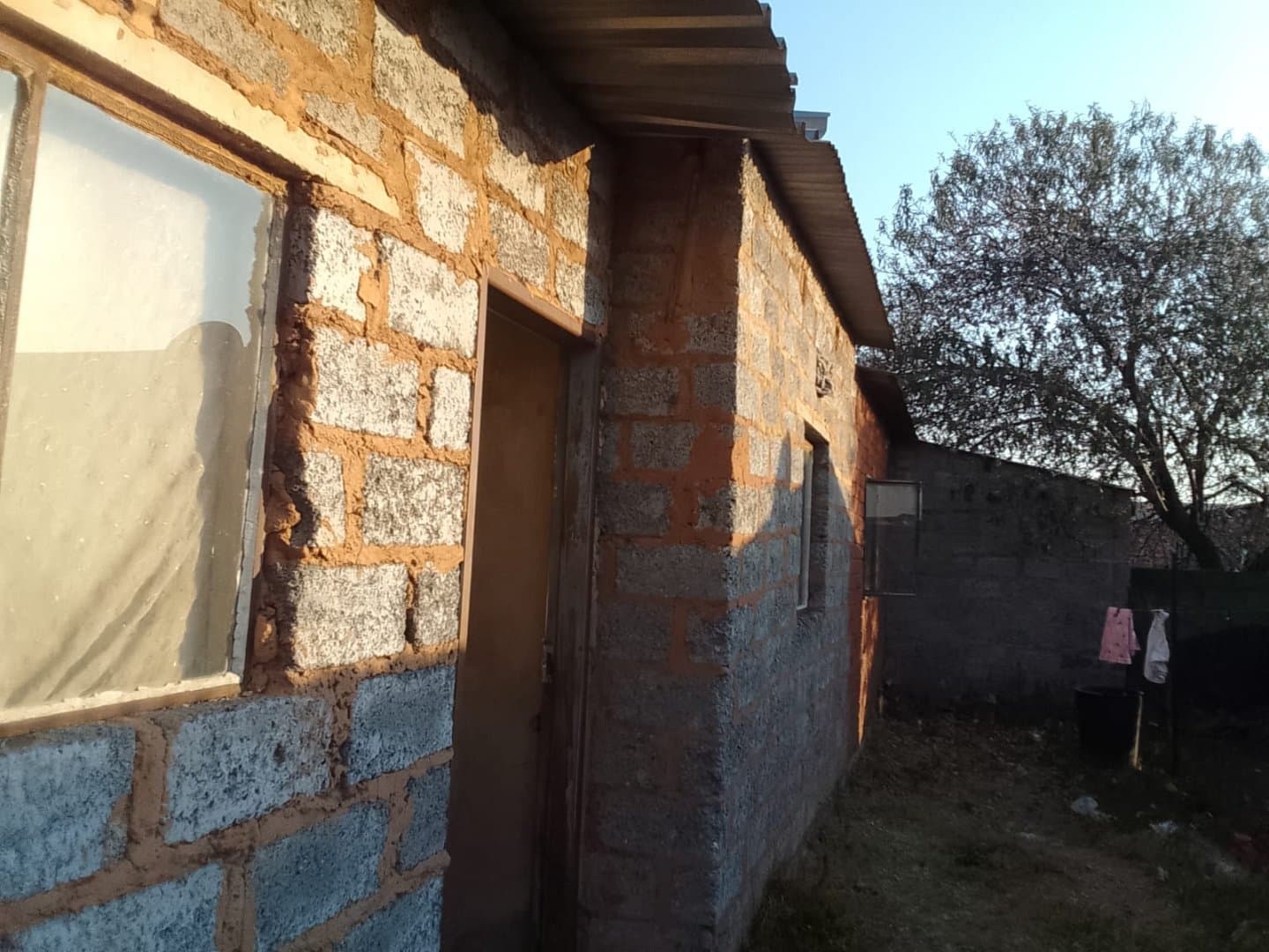 House for sale - With outside room., picture 2