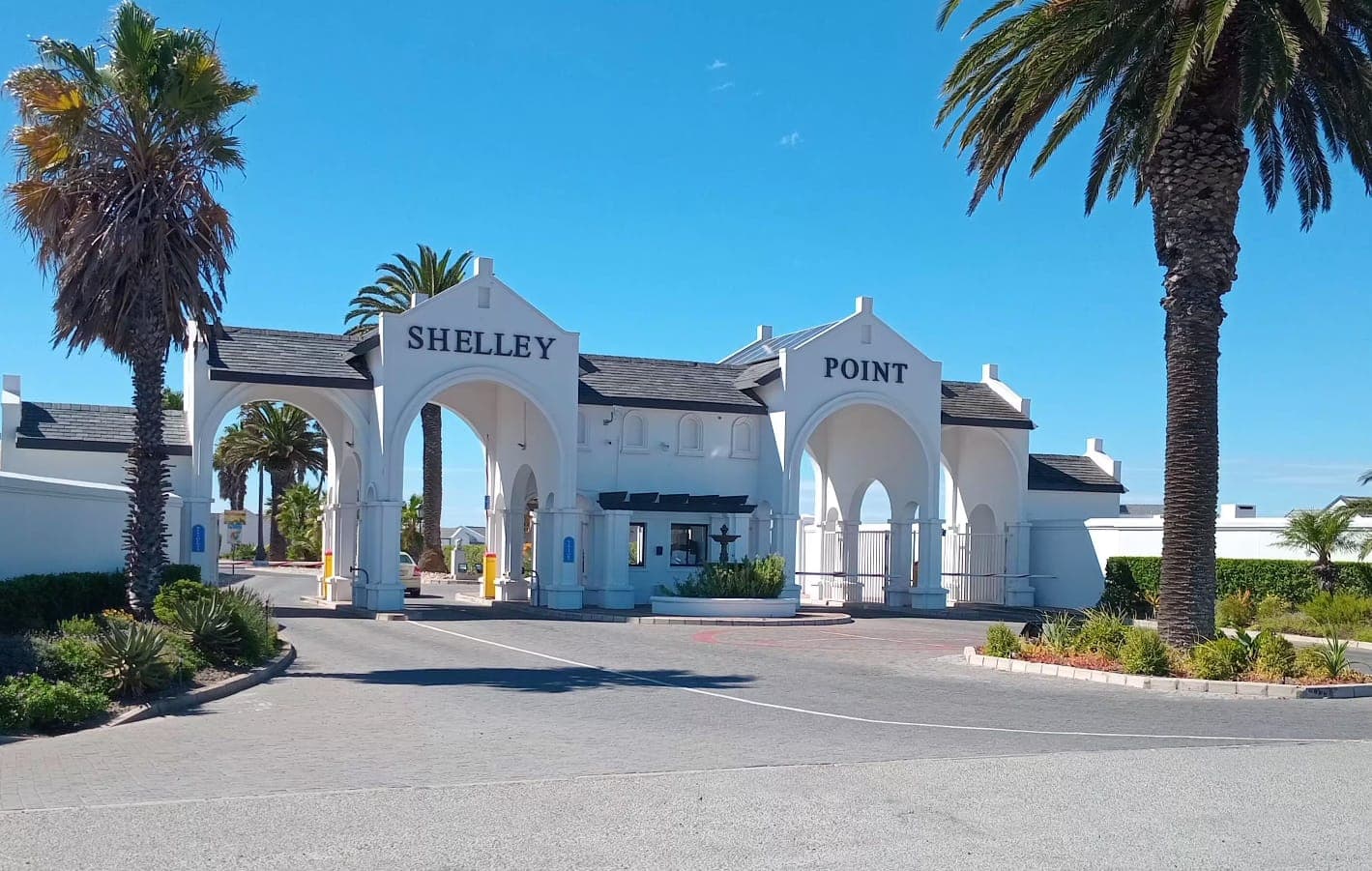 Prime 450m2 Stand in St Helena Views