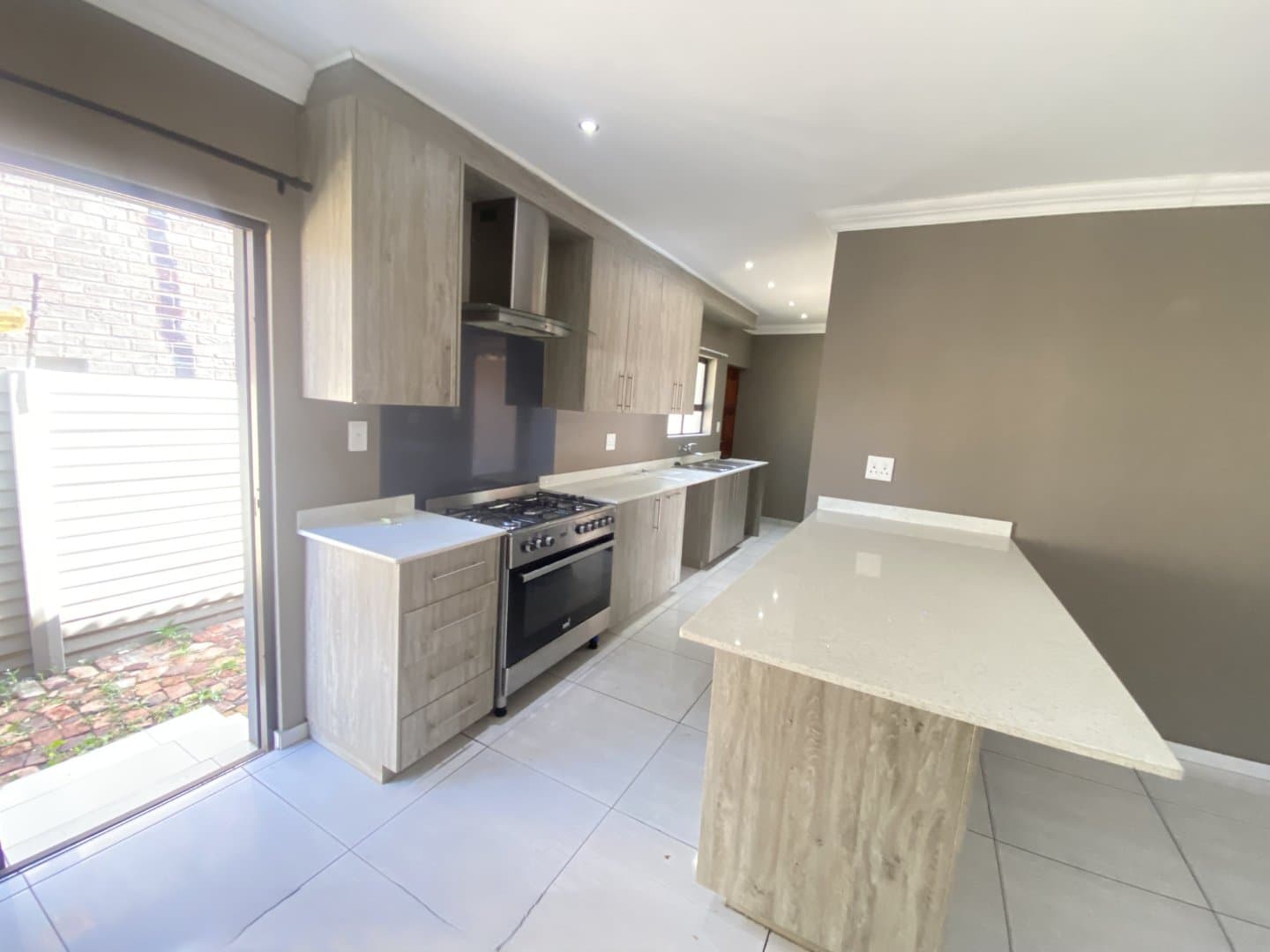 Charming Brackenhurst Home with Spacious Living, picture 2