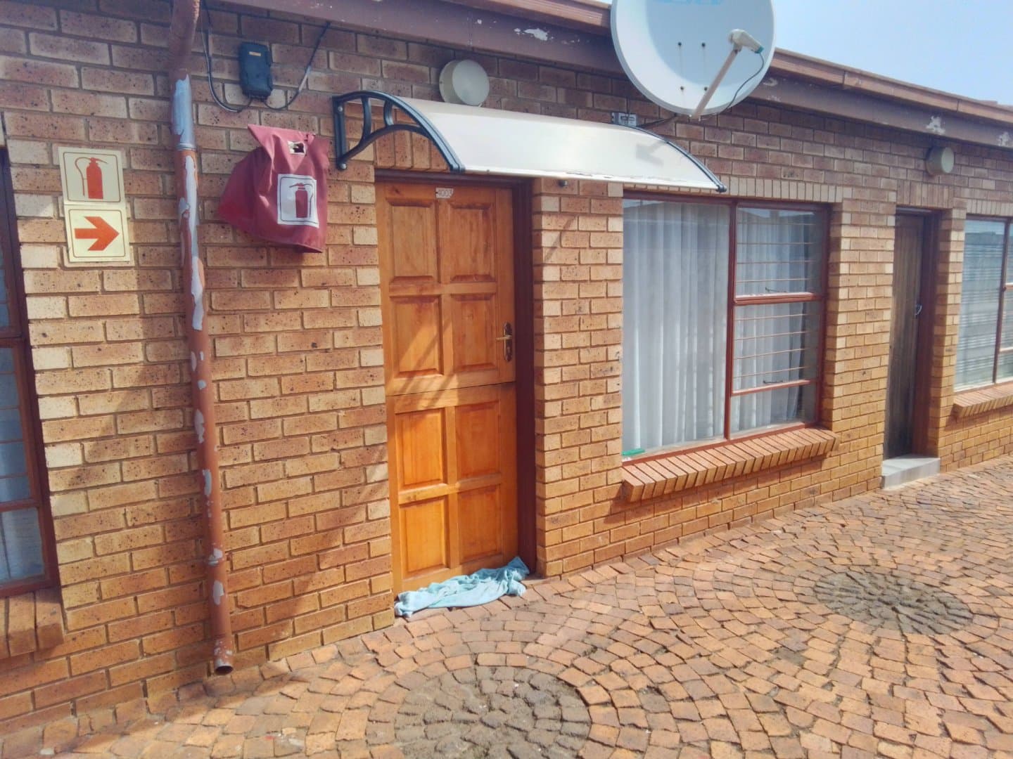 Cozy 1-Bedroom Townhouse for Sale!, picture 2