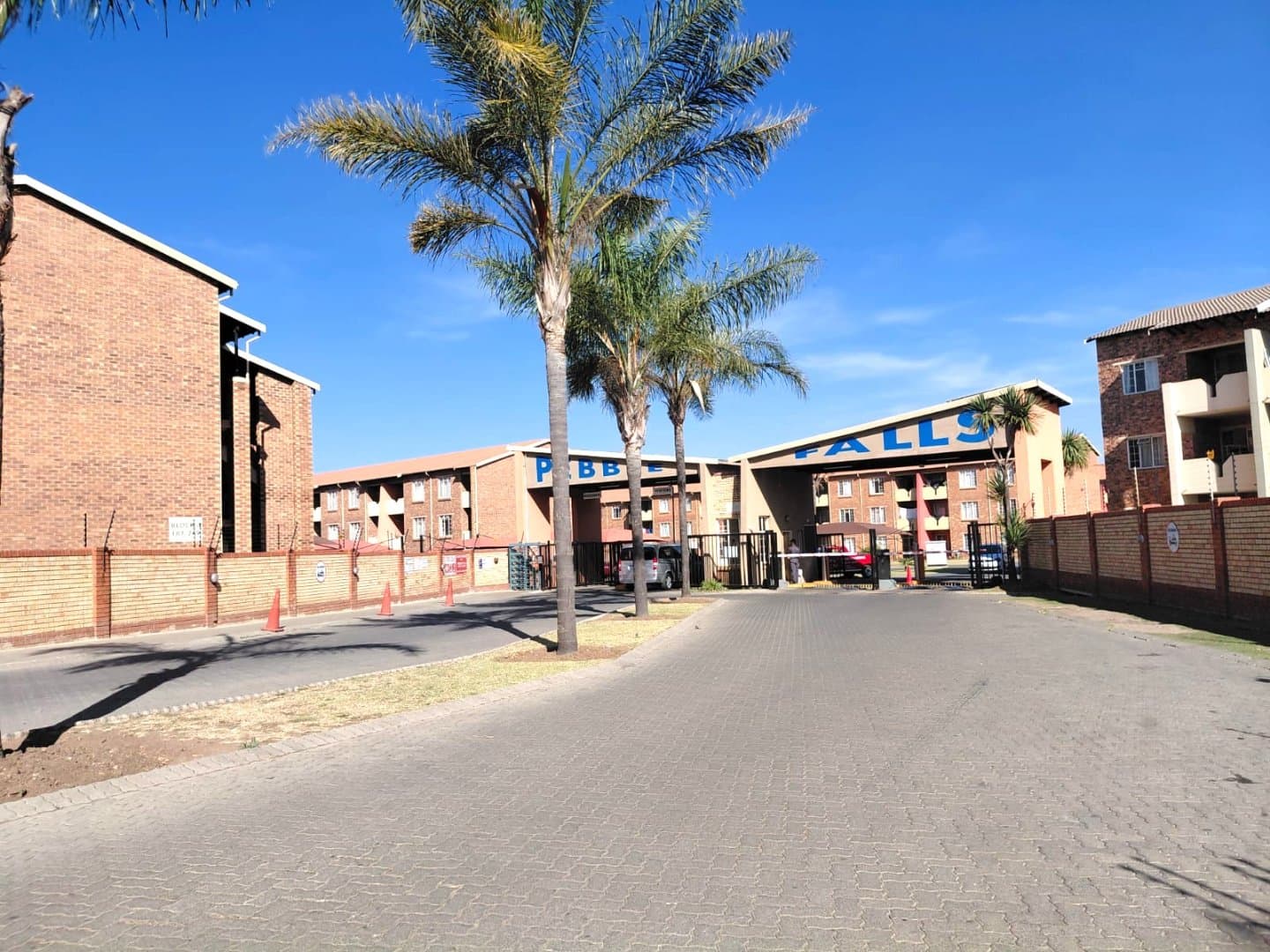 Don't Miss This Fantastic & Spacious 2-Bedroom Townhouse in a Prime Location