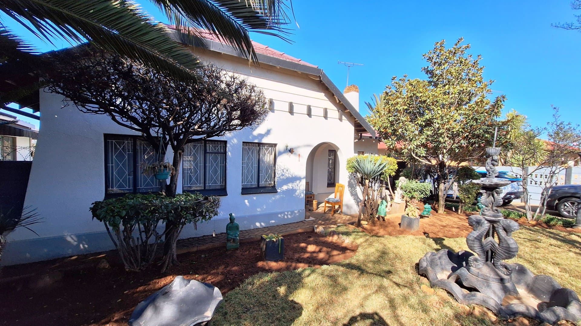 Neat and Spacious Family Home in Prime Location