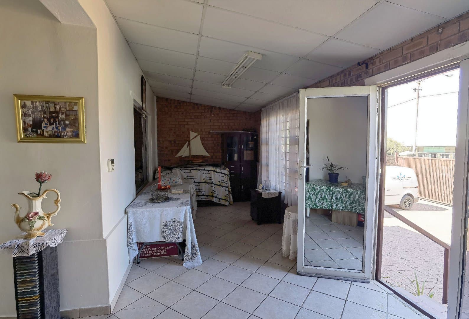 Simplicity of Complex, Comfort of a Home!, picture 2
