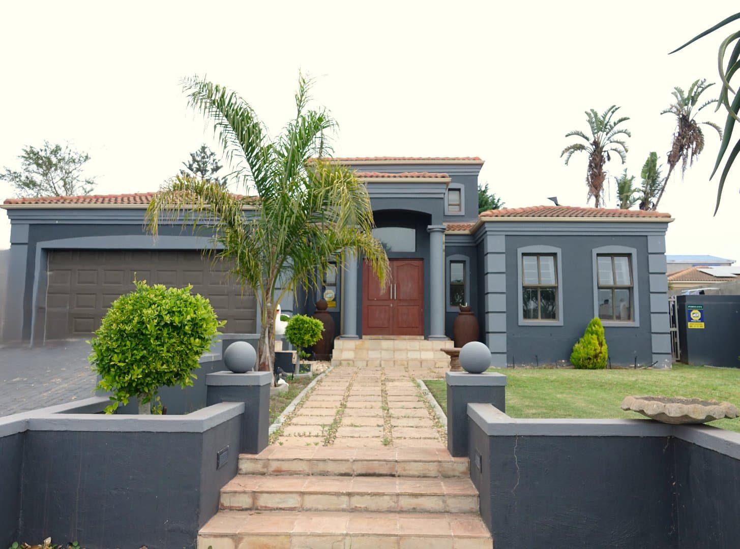 Modern Family Home in Saldanha Bay