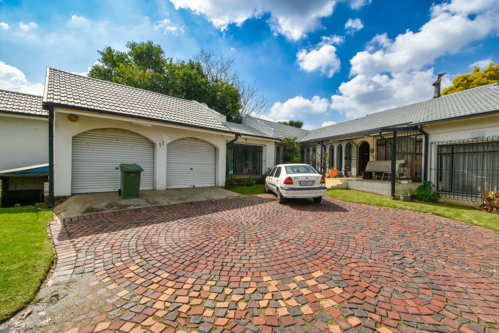 Family Home with Big Courtyard in Verwoerdpark