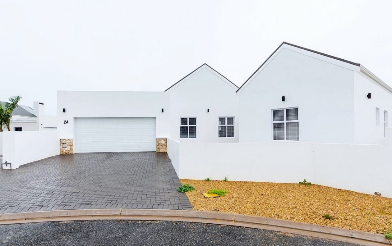 Bright, Spacious & Beautifully Positioned