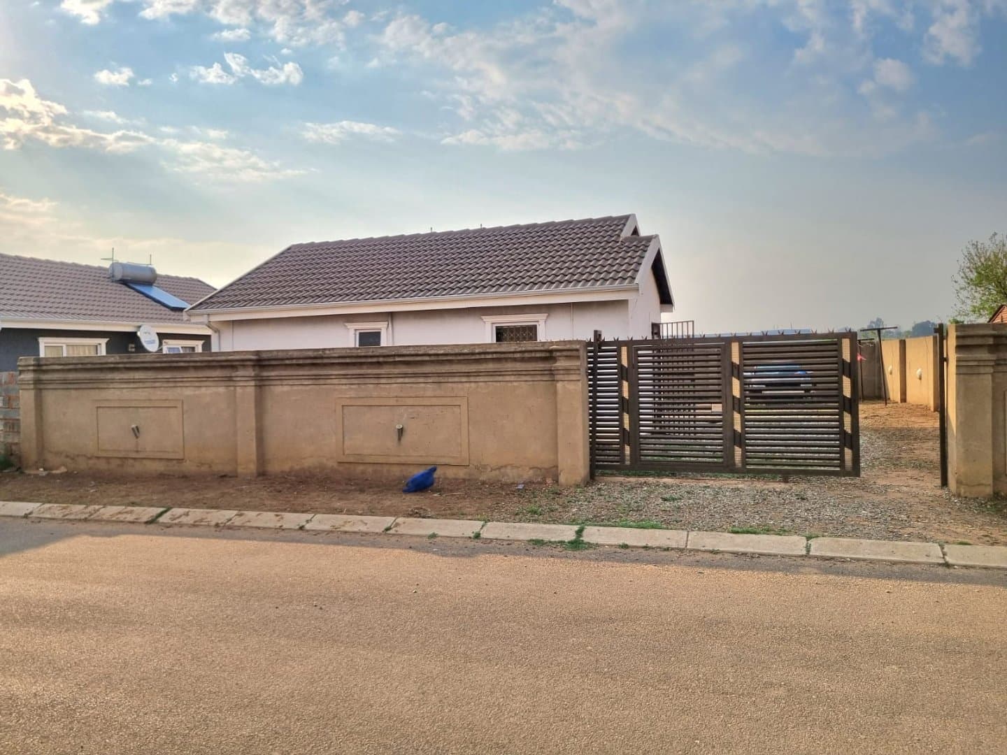 PROPERTY FOR SALE – BUHLE PARK, GERMISTON