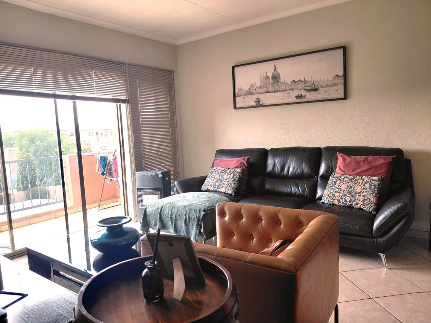 Modern 2-Bedroom Townhouse – Perfect for Lock-Up-and-Go, picture 3