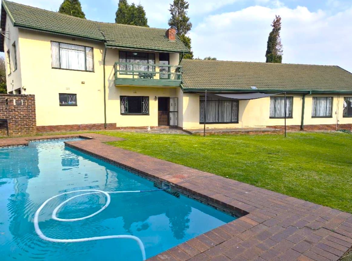 Spacious Family Home with Flatlet in Sought-After Atlasville