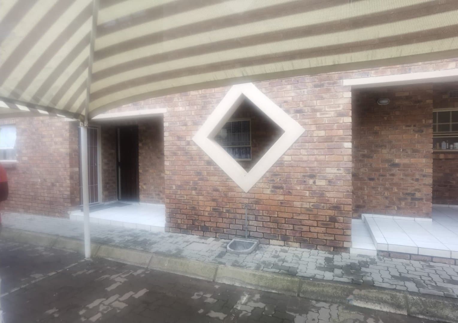 Private and secure complex opposite Ashbury private school
