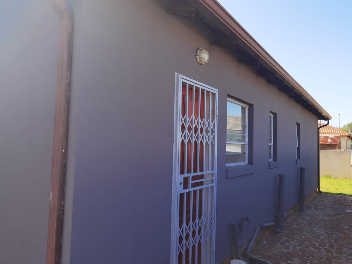 House for rent, picture 2