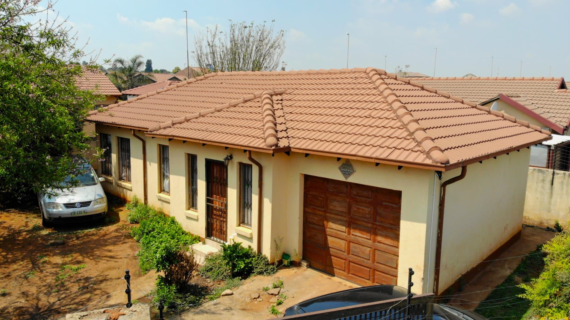 Charming Dawn Park Home with Secure Living