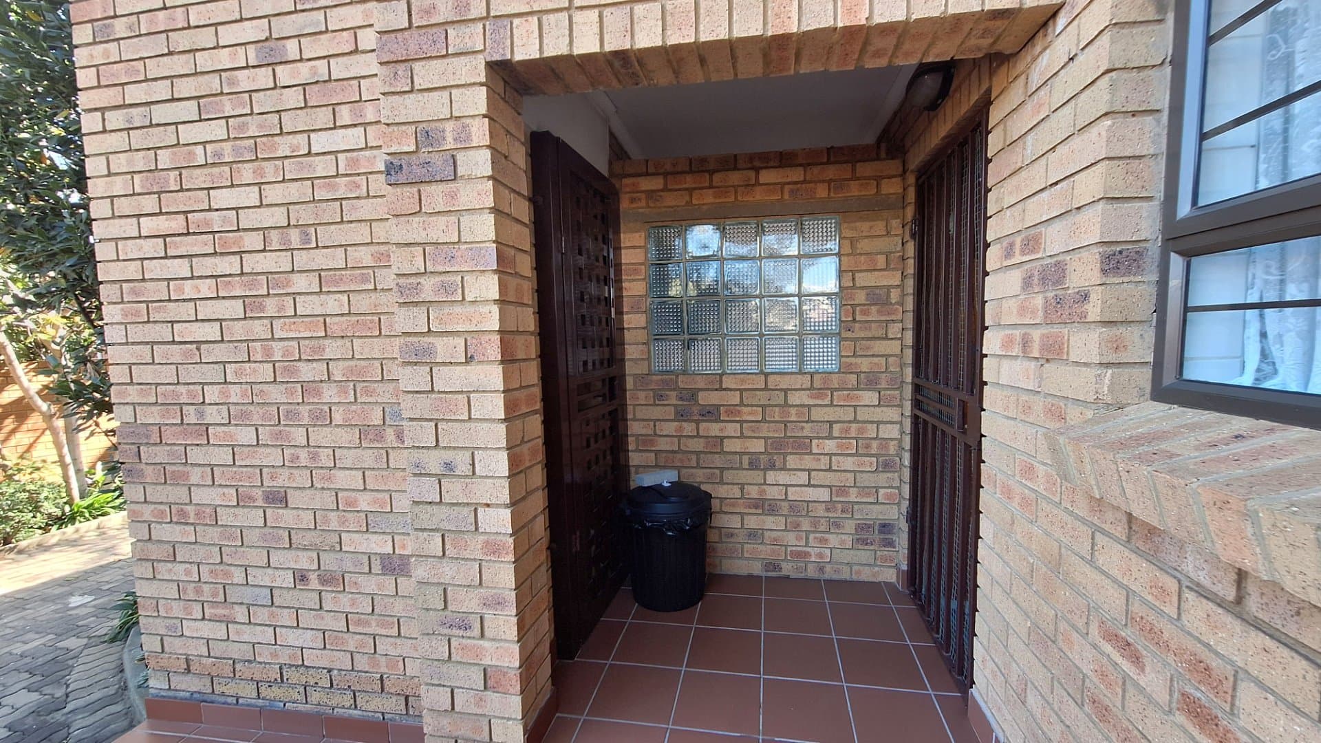 Modern Pet-Friendly Ground floor Unit!, picture 2