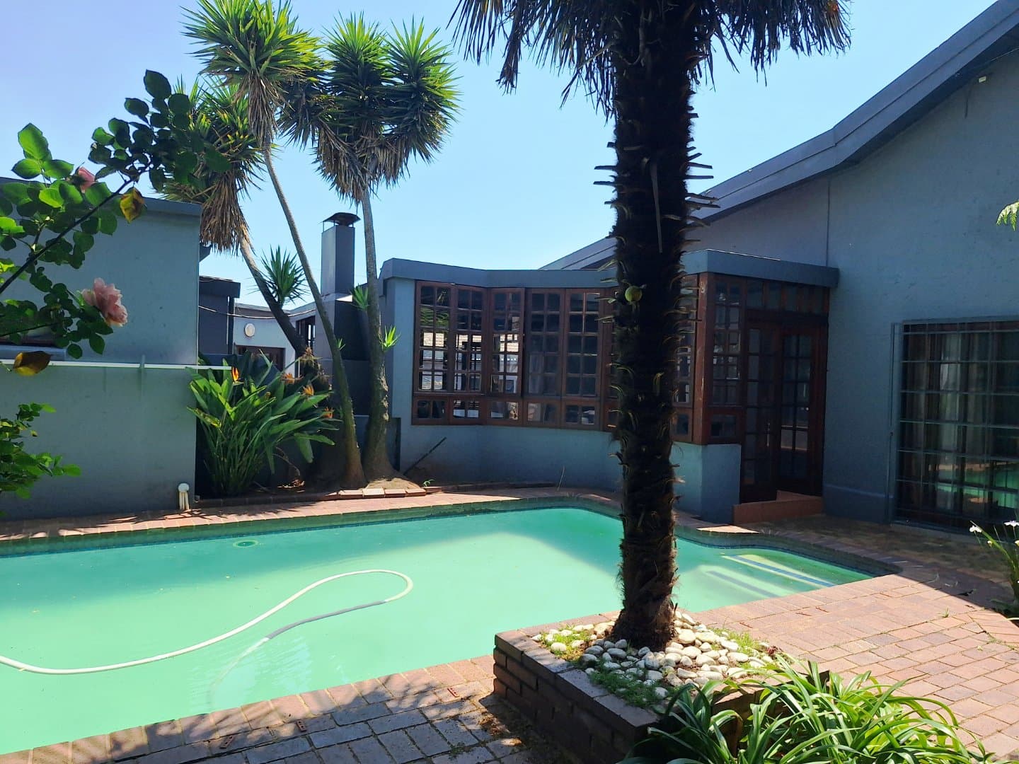 Spacious Kensington Home with Granny Flat!