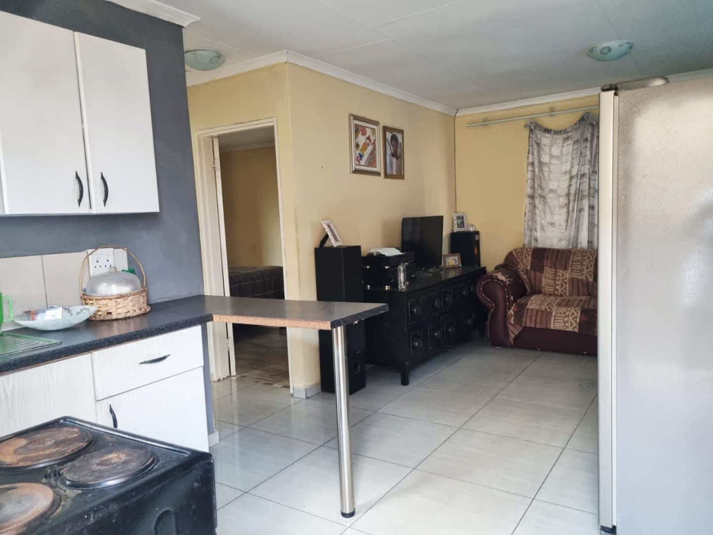 BEAUTIFUL 3-BEDROOM HOME FOR SALE – WINDMILL PARK EXT. 12, picture 3