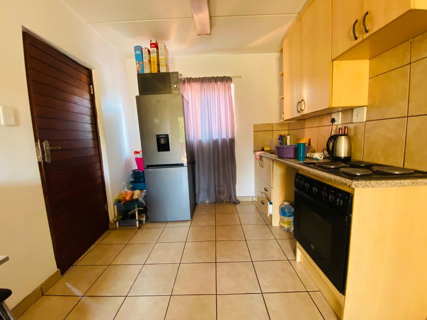 Bright Castleview flat in a green complex, picture 3