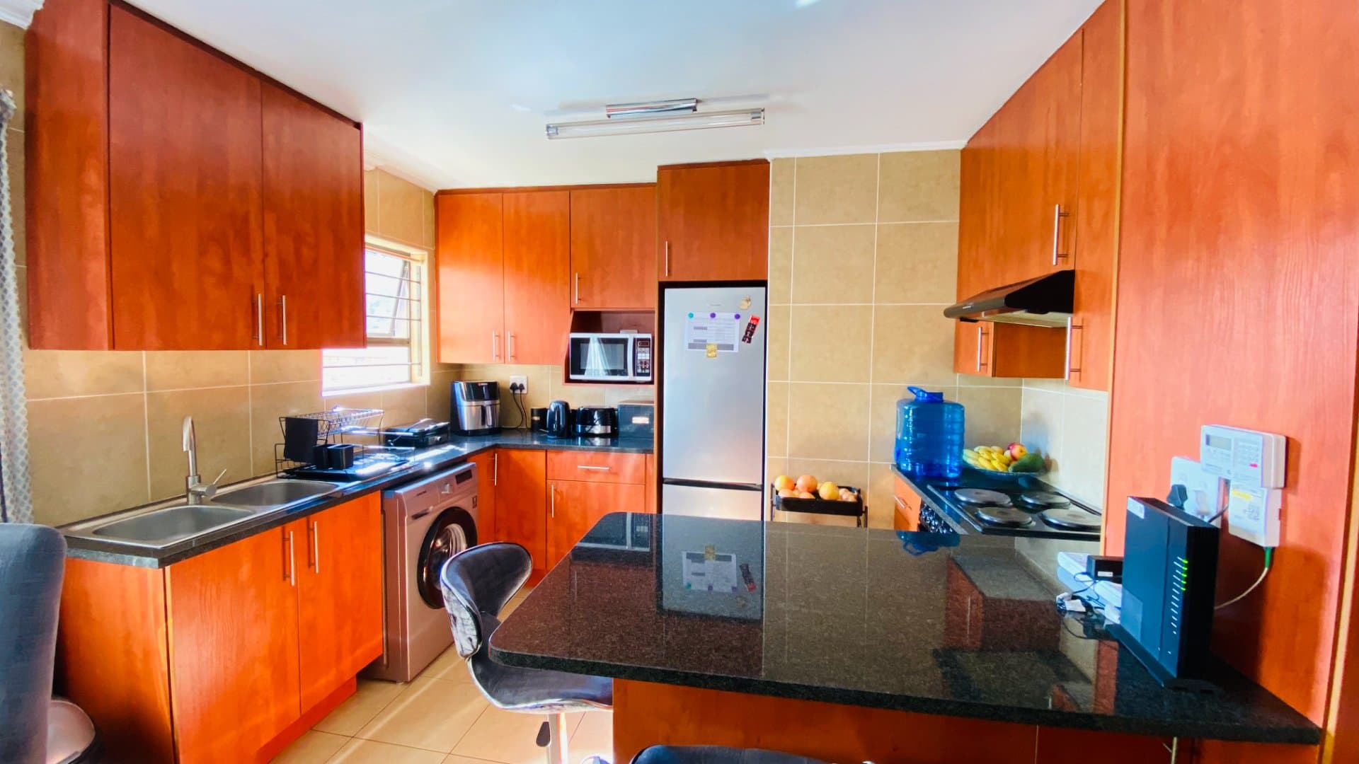Smart 2 bed flat with communal braai spot, picture 2